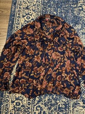 Vince Camuto Navy Floral Tie-Neck Blouse